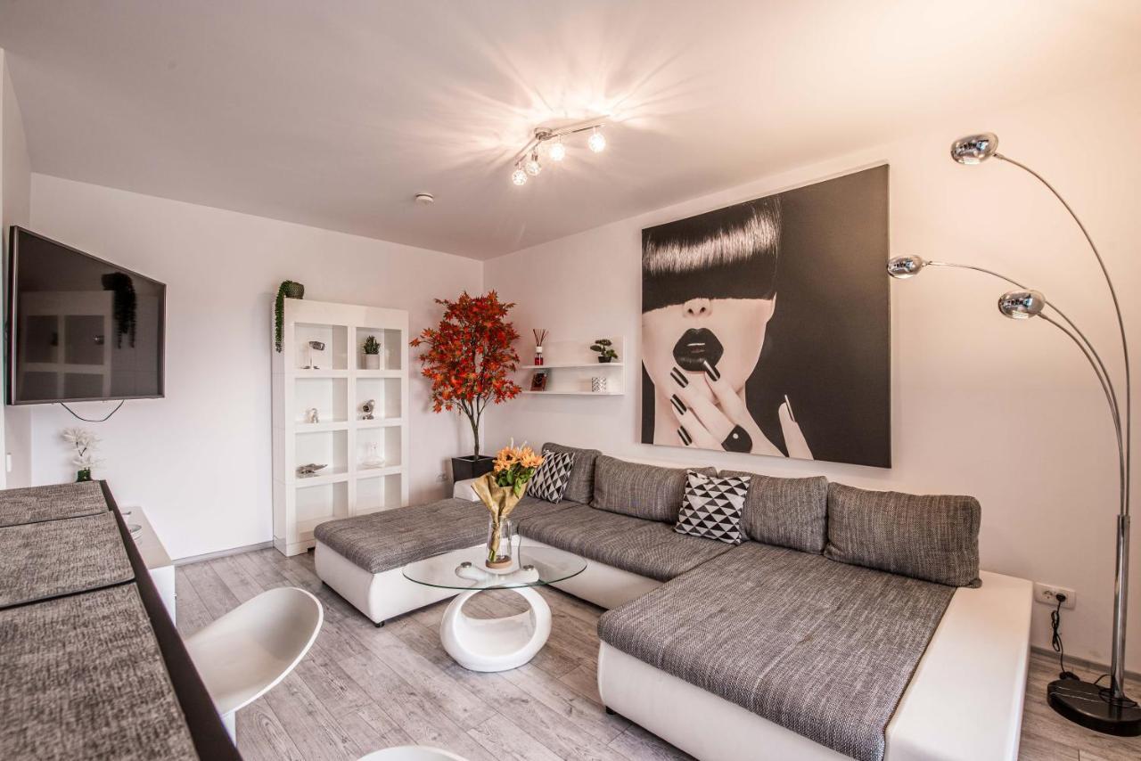 2-Room Penthouse Plaza Residence P1 Bucureşti Eksteriør bilde