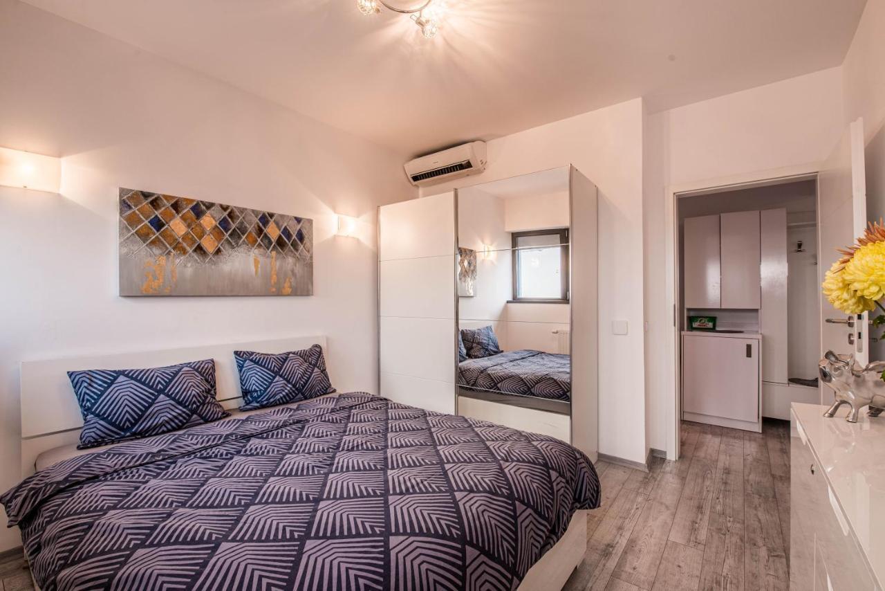 2-Room Penthouse Plaza Residence P1 Bucureşti Eksteriør bilde